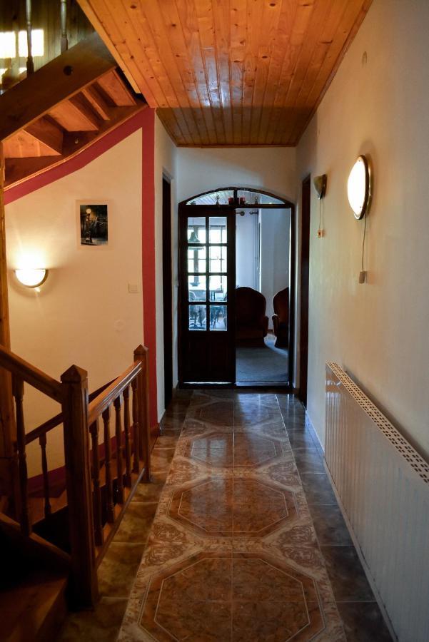 Grandpa'S Hidden Crib, 6 Bedroom, Pet Friendly Sinaia Eksteriør bilde